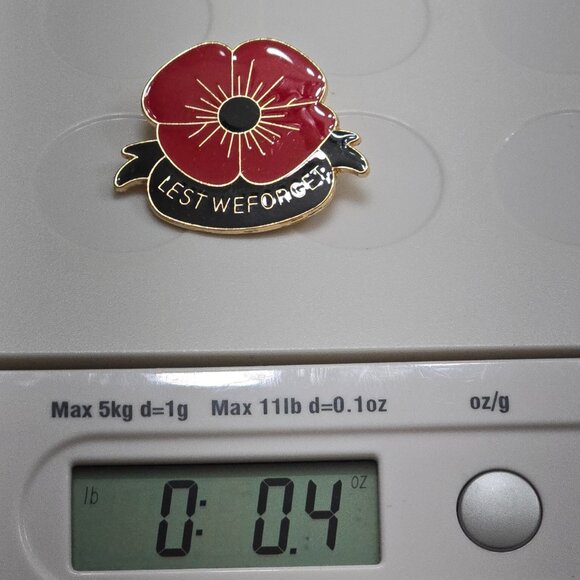 Lest We Forget Red Enamel Poppy Brooch Lapel Pin Gold Tone Floral Remembrance - Picture 8 of 8